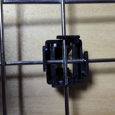 Клипса поворотная для крепления трубы к арматурной сетке (15 шт.) Спектр 04627120189598